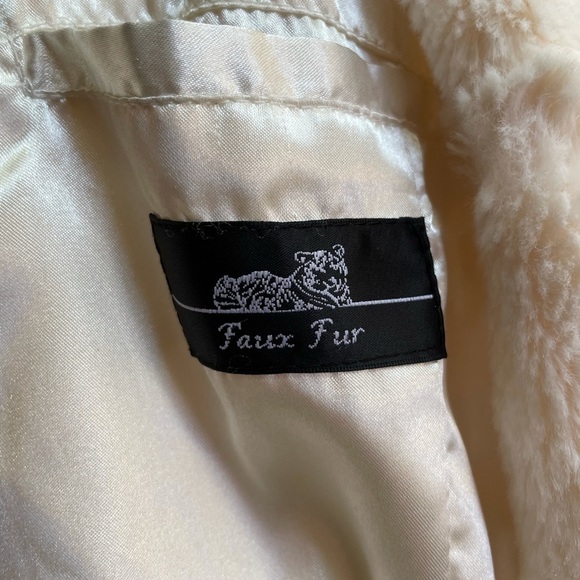 Adrienne Landau Faux Fur‎ Vest Cream Size Large - Picture 9 of 11